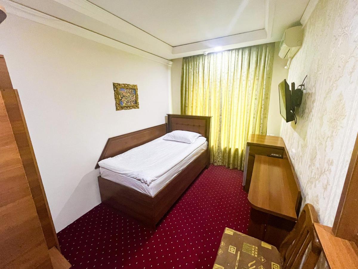 Reikartz Urgench Hotell Exteriör bild