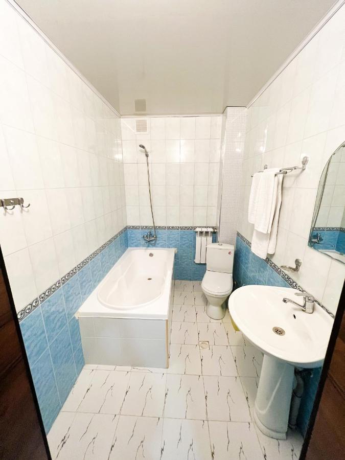 Reikartz Urgench Hotell Exteriör bild